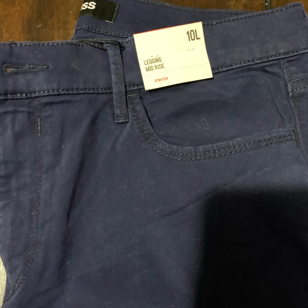 Express stretch leggings.